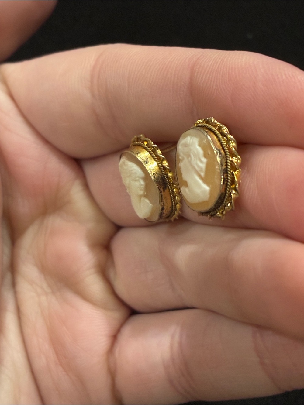 Vintage Gold over Sterling Shell Cameo Earrings - Picture 3 of 5